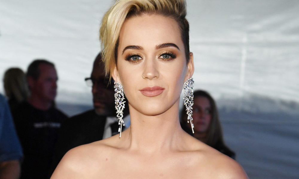 Katy-Perry-iheartradio-awards-2017-billboard-1548-1000x600