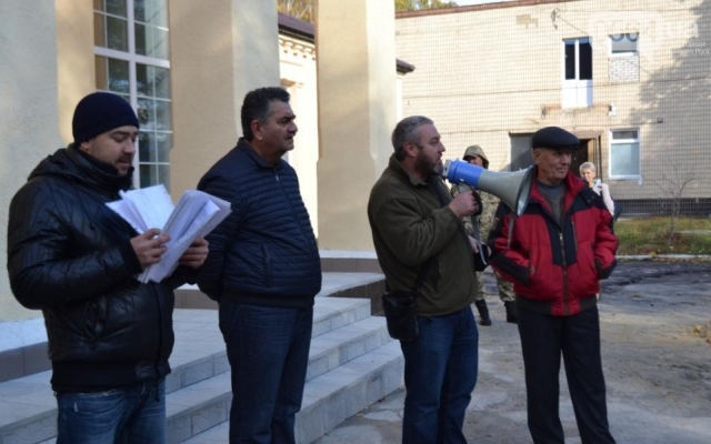 В поселке под Кривым Рогом люди вышли на протест Фото № 7 В поселке под Кривым Рогом люди вышли на протест Фото № 7