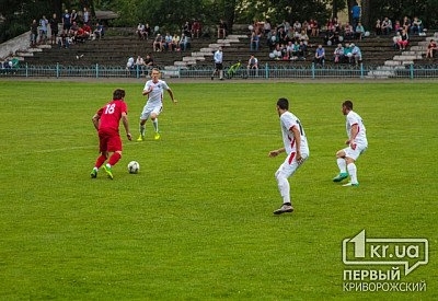 Криворожские футболисты вошли в пятерку лучших на Днепропетровщине Фото № 0 Криворожские футболисты вошли в пятерку лучших на Днепропетровщине Фото № 0
