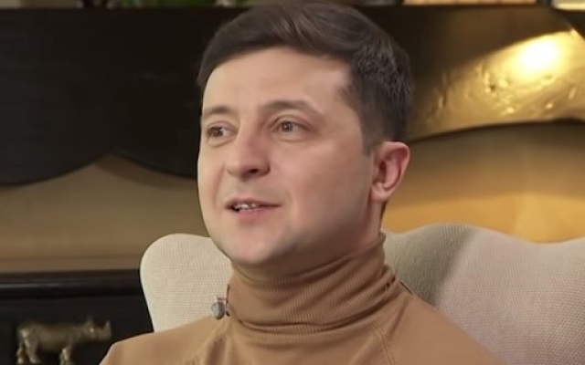 Зеленский проиграл в теннис и дал первое развернутое интервью Фото № 0 Зеленский проиграл в теннис и дал первое развернутое интервью Фото № 0