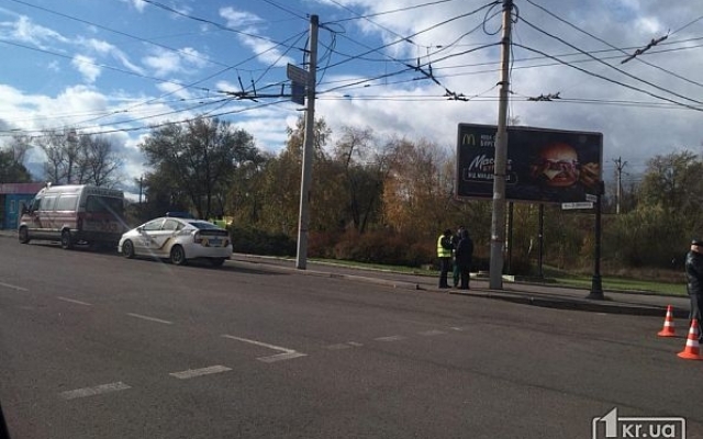 В ДТП в Кривом Роге пострадала женщина Фото № 4 В ДТП в Кривом Роге пострадала женщина Фото № 4