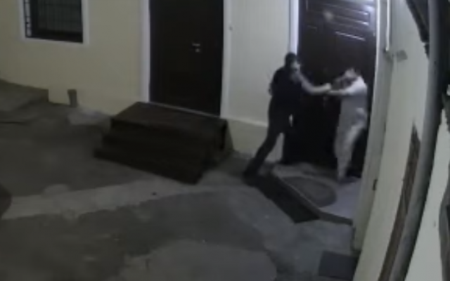 Приехал на ОМКФ-2019: в Одессе избили и ограбили продюсера из Финляндии Фото № 0 Приехал на ОМКФ-2019: в Одессе избили и ограбили продюсера из Финляндии Фото № 0