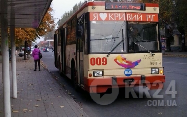 В Кривом Роге наконец отремонтировали троллейбус, простоявший в депо полгода Фото № 0 В Кривом Роге наконец отремонтировали троллейбус, простоявший в депо полгода Фото № 0