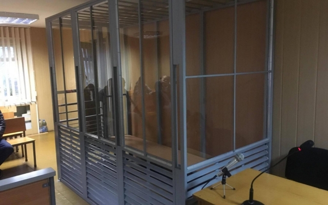 В Кривом Роге начался суд над мужчиной, который надругался над флагом Украины Фото № 0 В Кривом Роге начался суд над мужчиной, который надругался над флагом Украины Фото № 0
