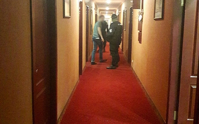 В Днепре сутенеры отбирали у своих В Днепре сутенеры отбирали у своих