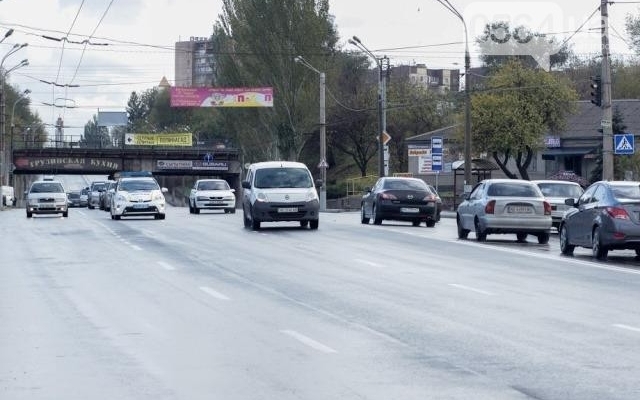 Фотофакт: в Кривом Роге полностью отремонтировали две самые Фотофакт: в Кривом Роге полностью отремонтировали две самые