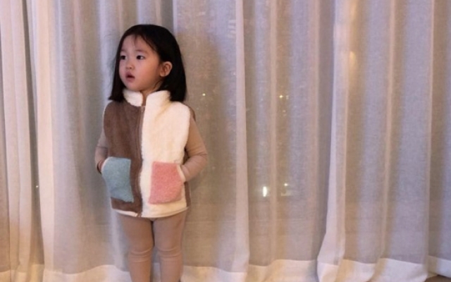 4-летняя девочка покорила Instagram своими фото Фото № 4 4-летняя девочка покорила Instagram своими фото Фото № 4