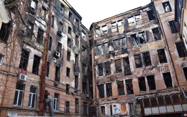 Из-под завалов одесского колледжа вытащили еще несколько тел (ФОТО) Фото № 1 Из-под завалов одесского колледжа вытащили еще несколько тел (ФОТО) Фото № 1