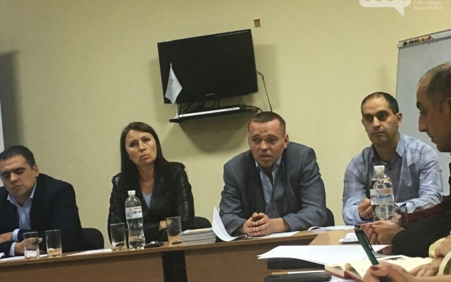 Криворожские депутаты написали жителям города рекомендации против произвола Криворожские депутаты написали жителям города рекомендации против произвола