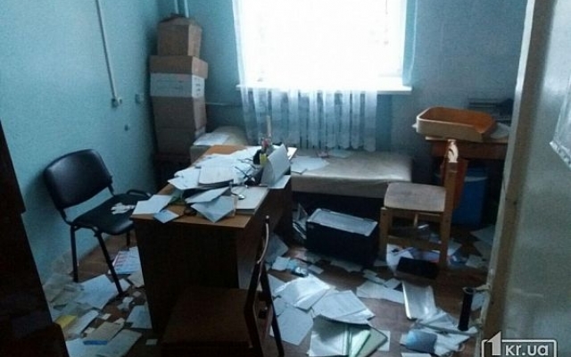 В Кривом Роге ограбили больницу Фото № 2 В Кривом Роге ограбили больницу Фото № 2