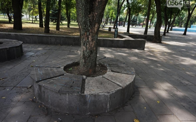 Фотоподборка: пережитки парка Богдана Хмельницкого на Соцгороде Фото № 0 Фотоподборка: пережитки парка Богдана Хмельницкого на Соцгороде Фото № 0