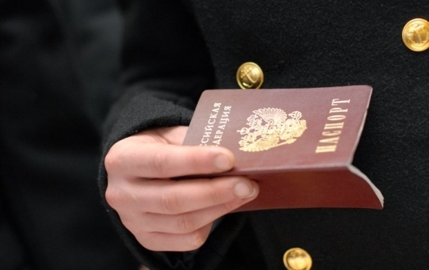 Почему ЕС не накажет Россию за выдачу украинцам паспортов? Комментарий эксперта Фото № 0 Почему ЕС не накажет Россию за выдачу украинцам паспортов? Комментарий эксперта Фото № 0