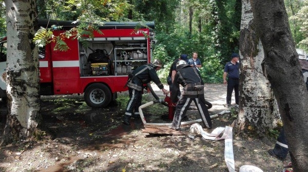 После пожара в городской больнице спасатели проводят усиленные учения Фото № 4 После пожара в городской больнице спасатели проводят усиленные учения Фото № 4