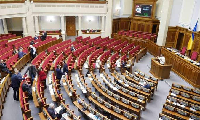 Почти 80 нардепов останутся без заработной платы
