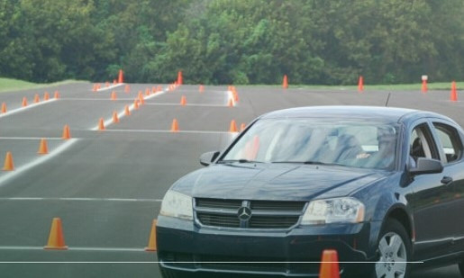 Ученица автошколы во время сдачи на права задавила своего инструктора 