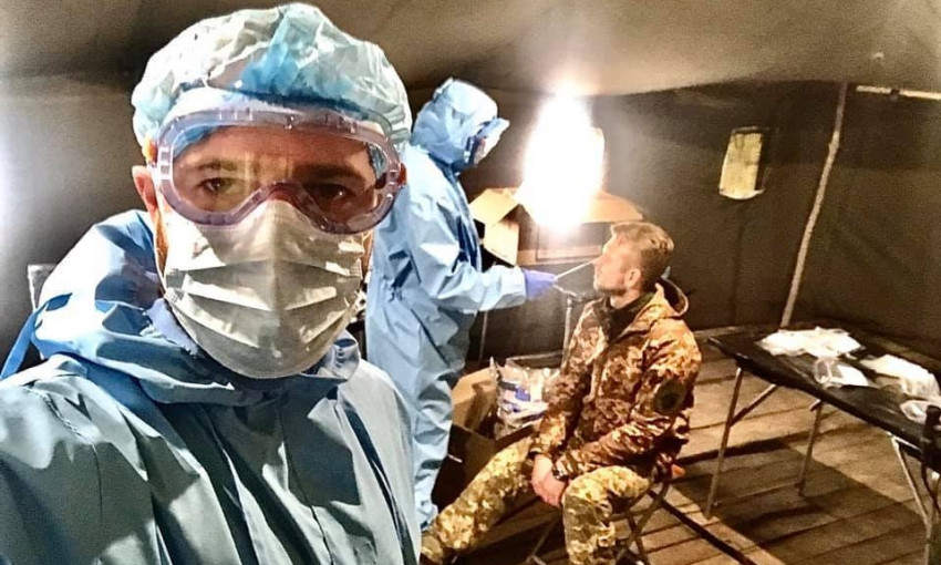 Как противостоят коронавирусу военные на Донбассе: дефицит защитных средств такой же, как и везде