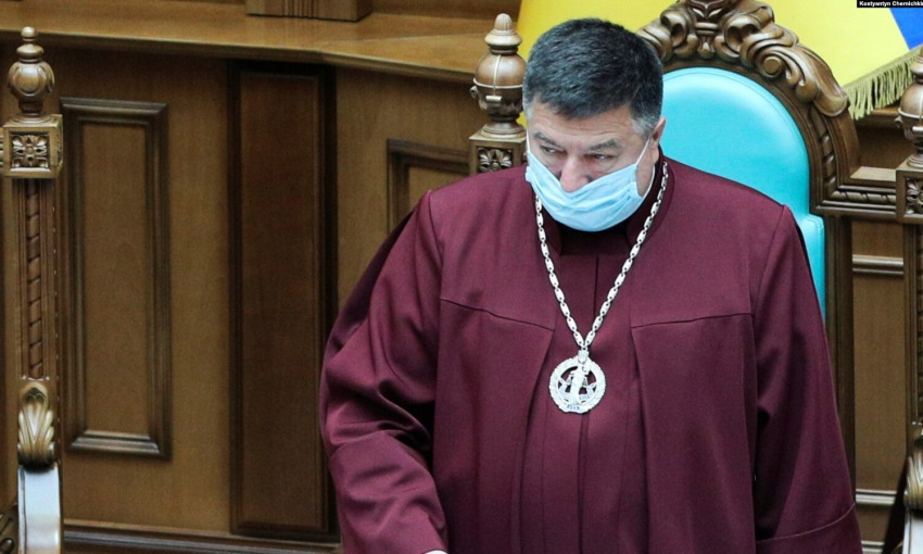 Александра Тупицкого вновь не пустили на специальное заседание КСУ