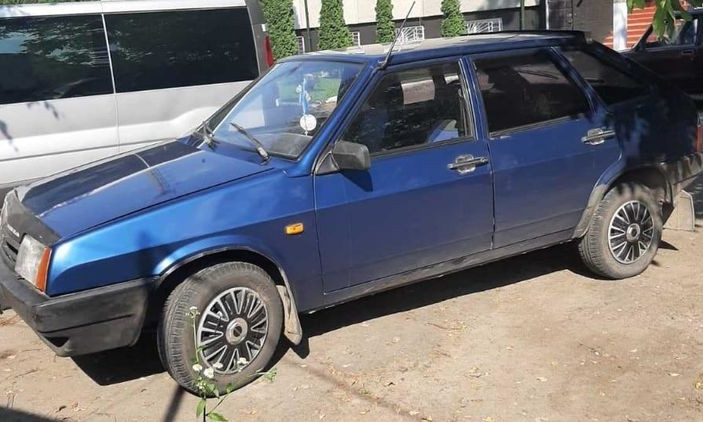 Водитель подшофе решил разбил авто, угнал другое и попытался вернуть своё у полиции