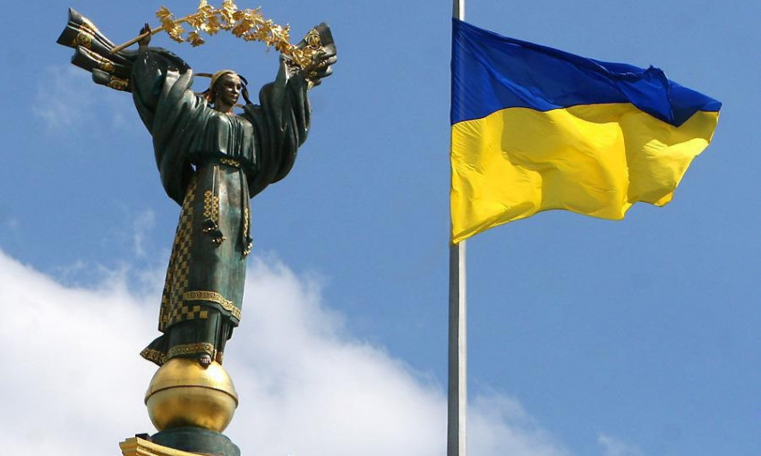 "Нам не 27" - до Дня Незалежності України зірки знялись в патріотичному ролику