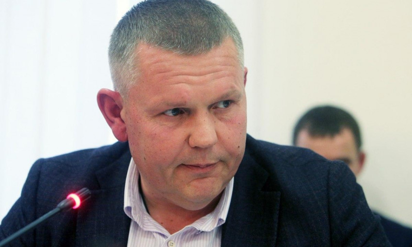 Депутат, найденный мертвым в своем офисе, одолжил двум лицам полтора миллиона долларов