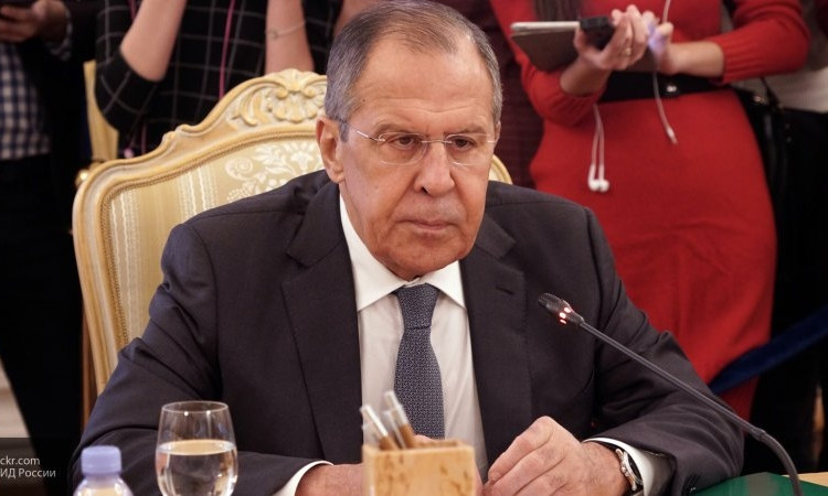 С приходом Зеленского ситуация изменилась, разведение сил - это движение в правильном направлении, - Лавров
