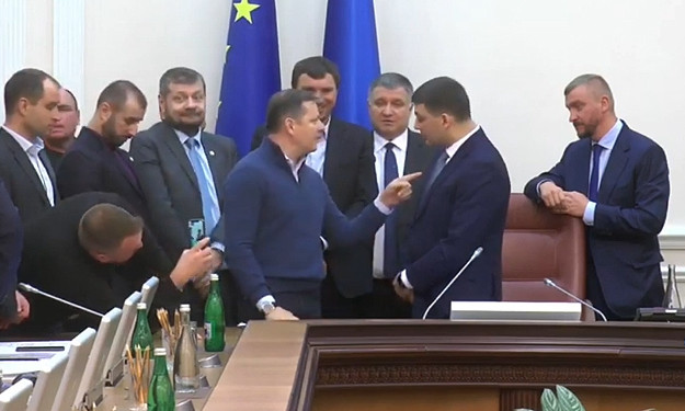 Олег Ляшко со скандалом ворвался на заседание Кабмина