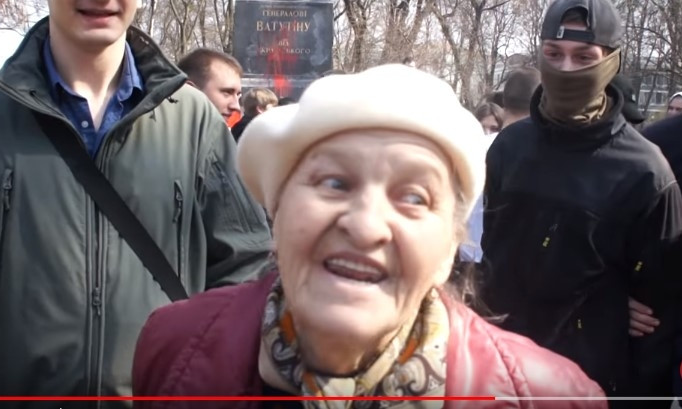 Любителька Путіна у центрі Києва влаштувала справжній скандал: відео