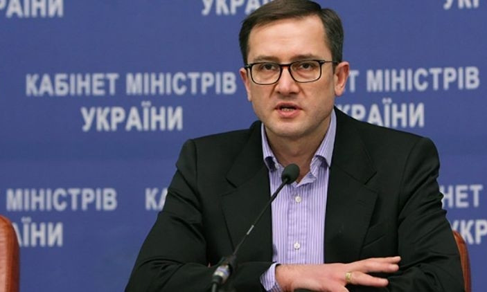 После того, как правительство приняло решение о введении локдауна выходного дня советник главы ОП  подал в отставку