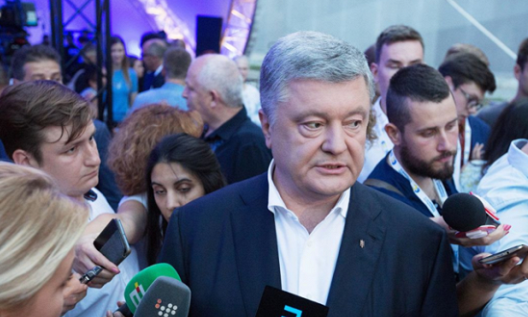 Нападение на автомобиль Порошенко в Киеве: подробности