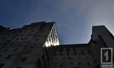 В Кривом Роге женщина выпрыгнула из окна девятиэтажки