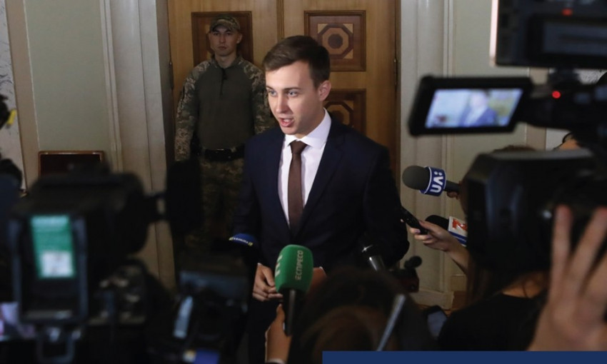 Закон об импичменте не меняет ничего, а лишь дублирует статьи Конституции и отдельные положения регламента