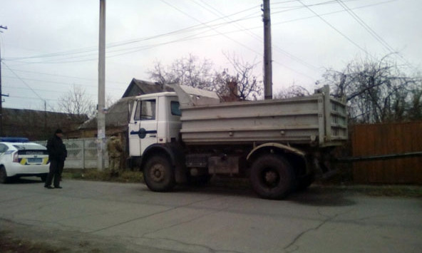 В Кривом Роге из военчасти незаконно вывезли грузовик с оборудованием на борту