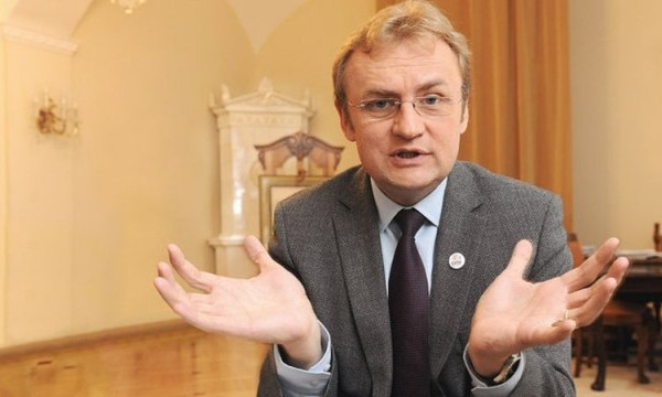 Андрей Садовой, которому вручили подозрение, жалуется, что у него нет денег для внесения залога (ВИДЕО)