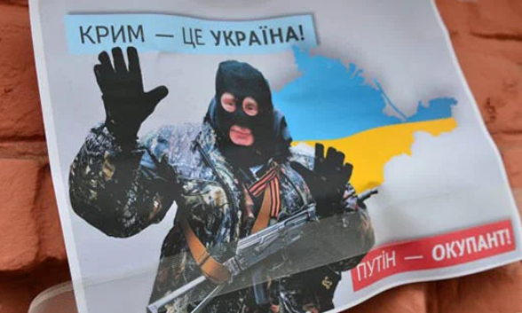 Россия массово перевозит россиян в оккупированный Крым