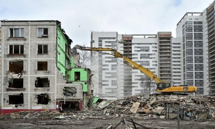 В Украине взялись сносить хрущевки