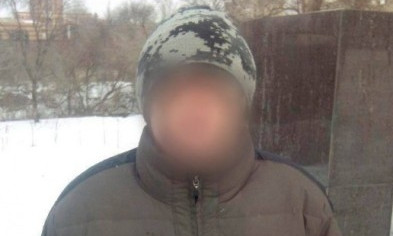 Житель Кривого Рога употреблял пиво у памятника жертвам голодомора