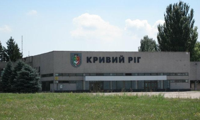 Есть отрыв - со взлетной полосы Аэропорта Кривой Рог взлетел самолет
