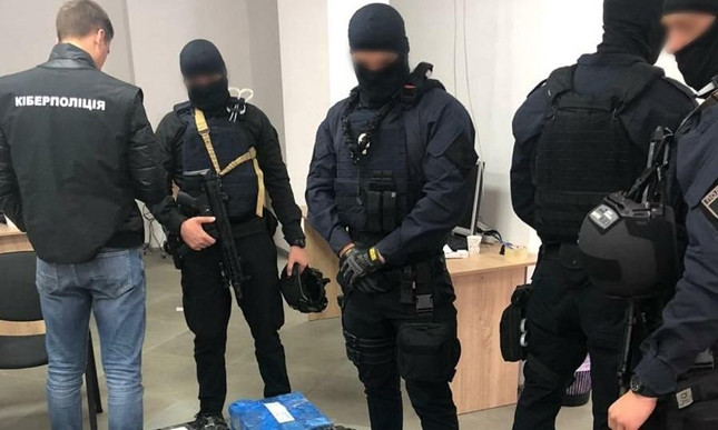 Украинские мошенники обворовали россиян на 3 миллиона гривен