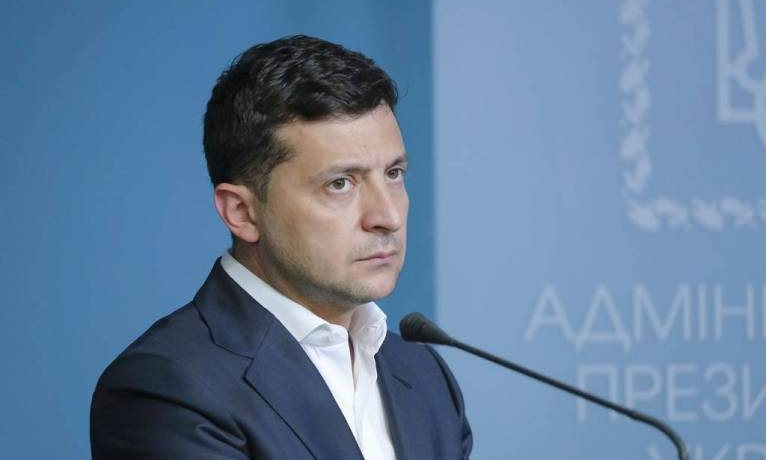 Владимир Зеленский анонсировал поставки миллиона доз вакцины против коронавируса уже в ближайшее время