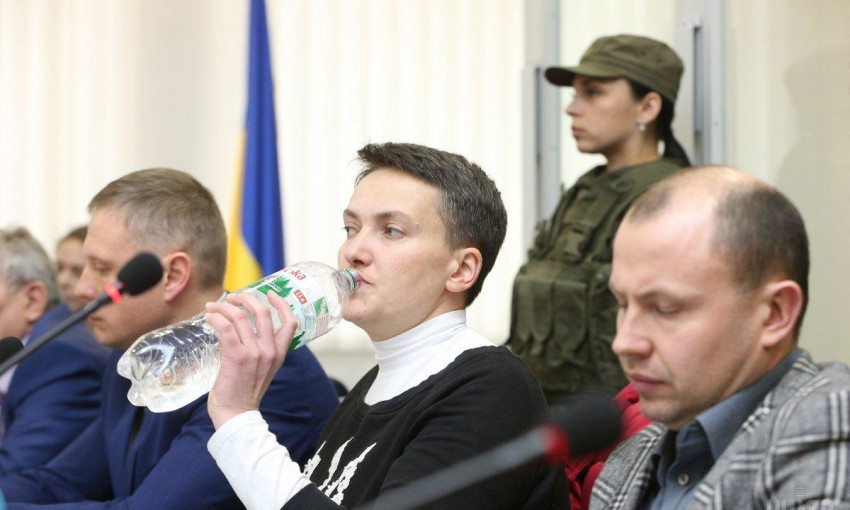 «Будеш лизати зад!», - Савченко облаяла прокурора