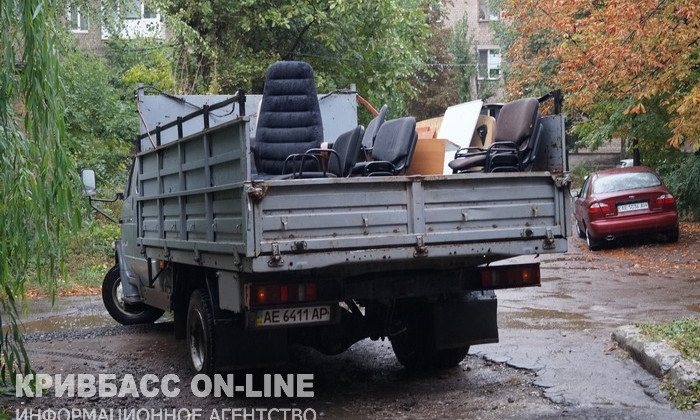 Криворожским АТОшникам помогли оргтехникой и мебелью