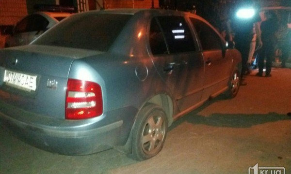 В Кривом Роге женщина "врезала" копу
