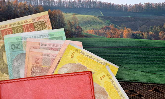 Президент продлил мораторий на продажу земли в Украине