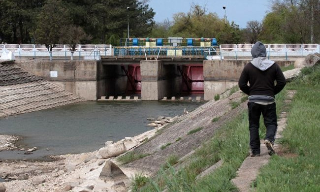 Вода в оккупированный Крым по Северо-крымскому каналу может пойти в любой момент (ВИДЕО)