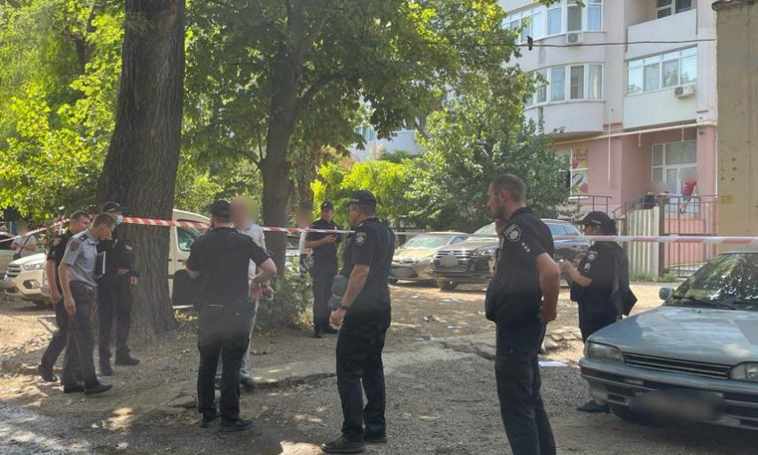 В Одессе средь бела дня расстреляли человека, в городе проходит спецоперация (ФОТО, ВИДЕО)