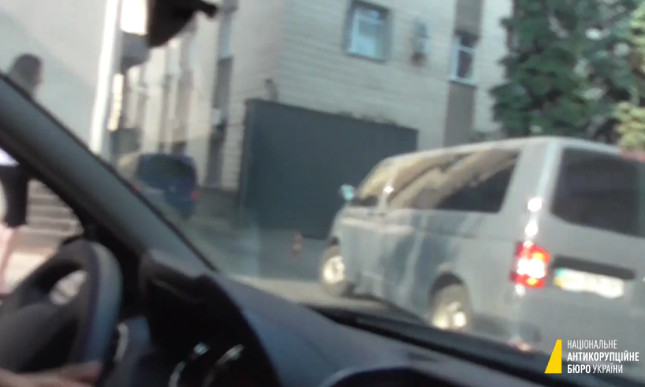 Погоня за Чаусом: в НАБУ показали, как пытались догнать автомобиль СБУ с одиозным экс-судьей (ВИДЕО) 