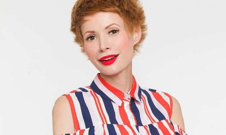 Елена-Кристина Лебедь поделилась пляжными фото с министром Розенко