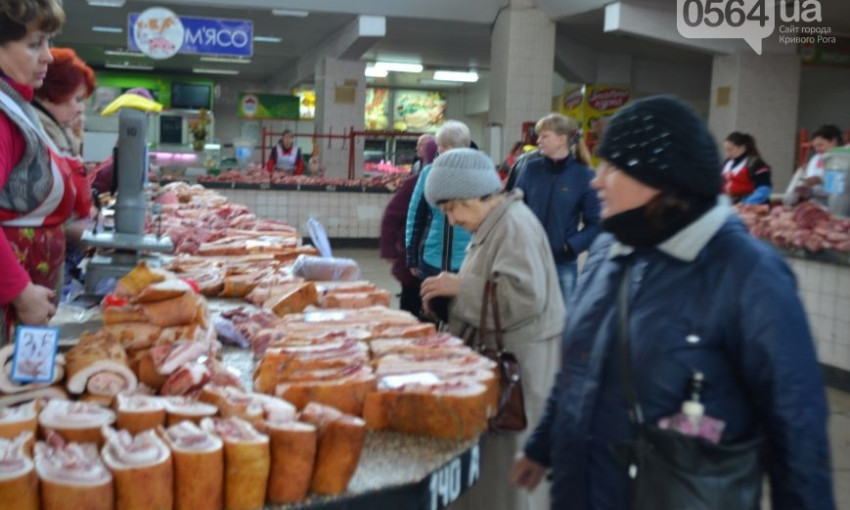 На криворожских рынках появилось "долгожданное" сало