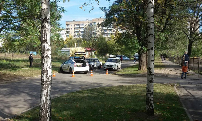 В Кривом Роге полицейская Toyota Prius столкнулась со скорой помощью