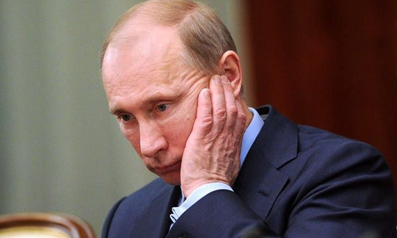 Путін зганьбився черговим фейком: на американську куртку нашили російську нашивку(ФОТО)